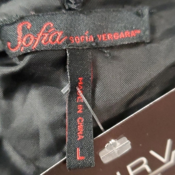 Sofia Vergara szL faux fur black vest - Picture 4 of 5